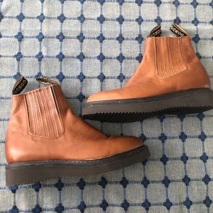 reposh: brown chelsea boots